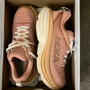 Hoka Woman’s Bondi 8